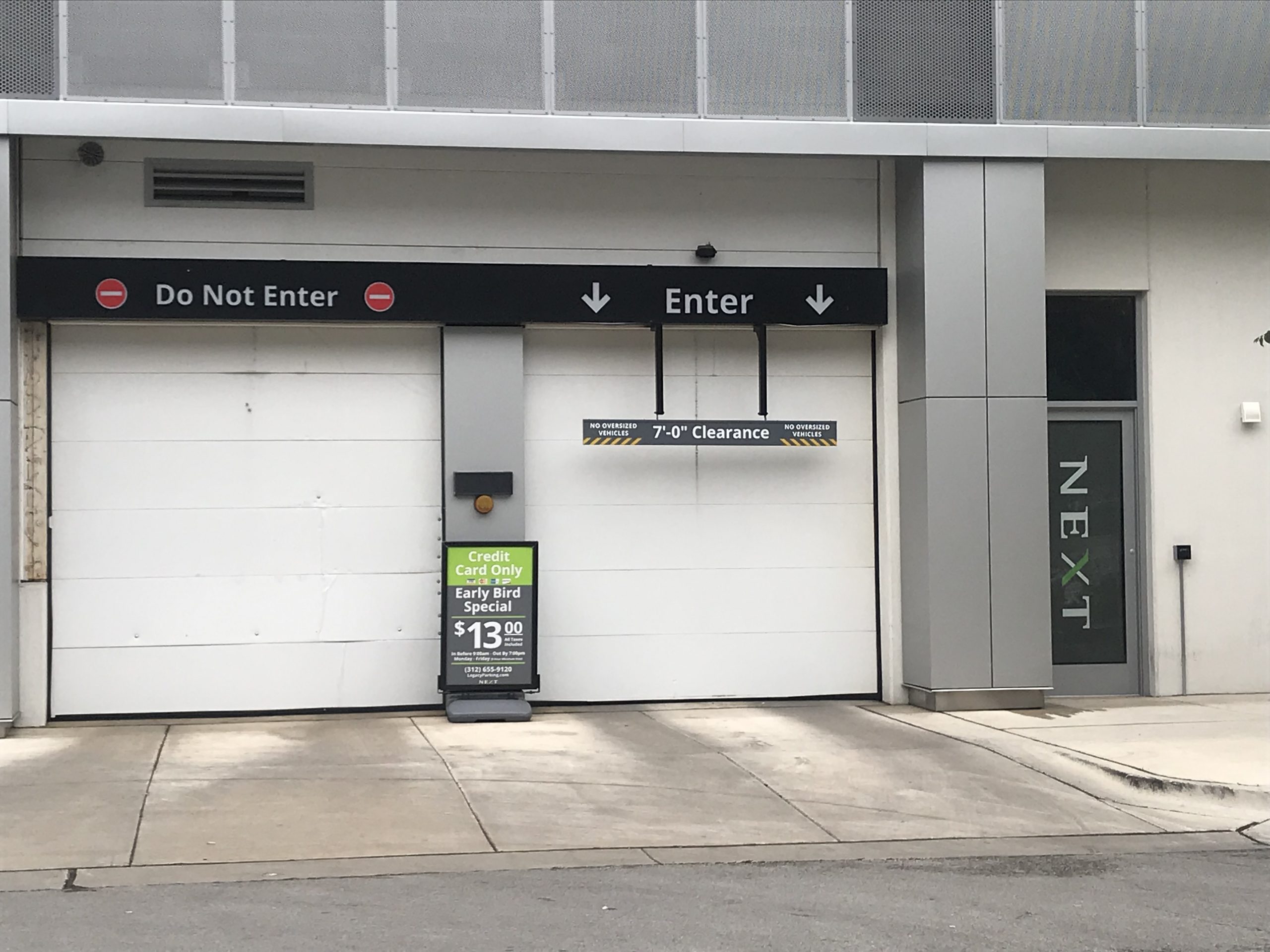 Parking for NEXT Apartments (347 W Chestnut) | ParkChirp