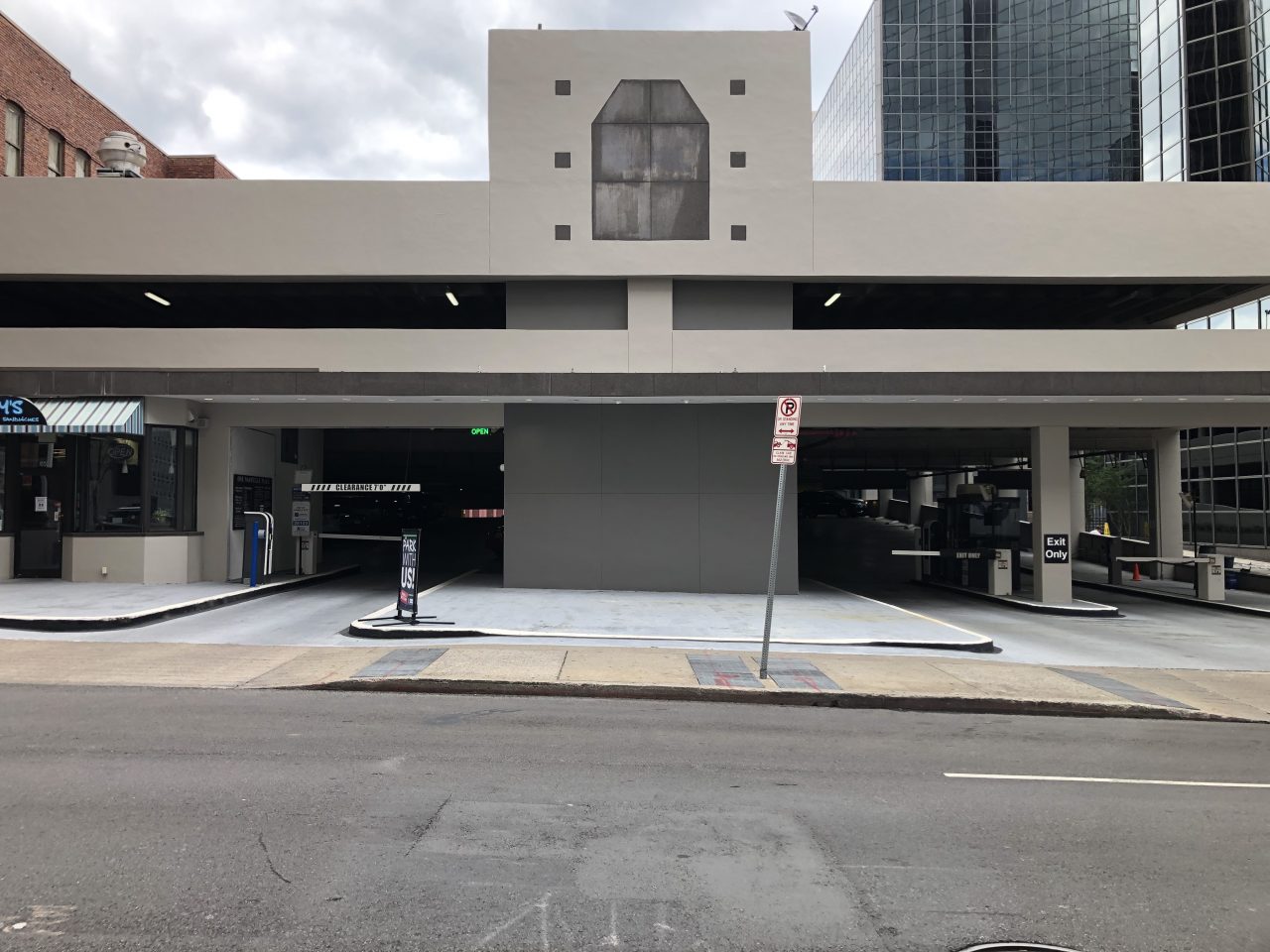 Parking for One Nashville Place ParkChirp Reserve Cheap Parking Here