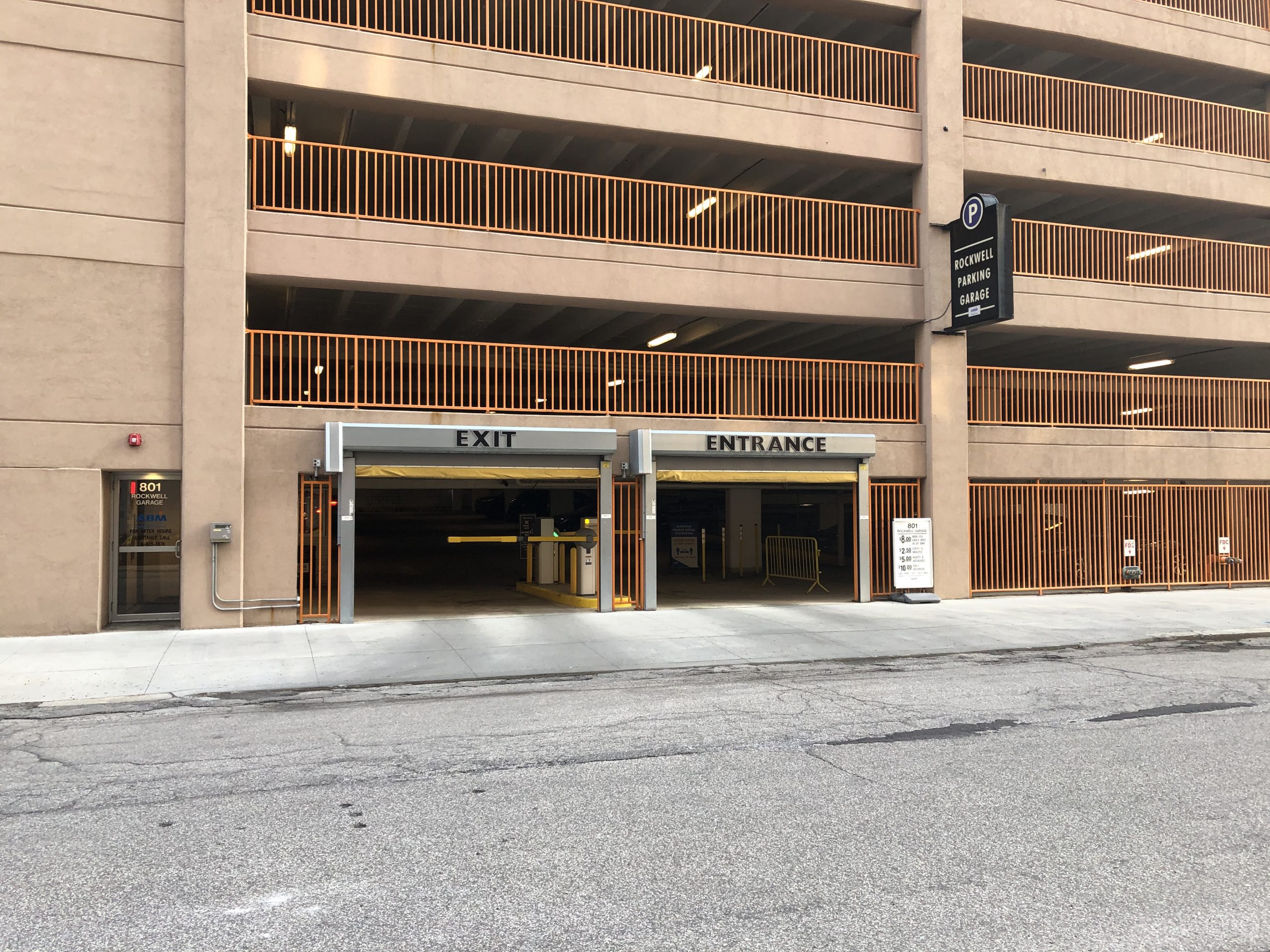 801 Rockwell Avenue Garage ParkChirp