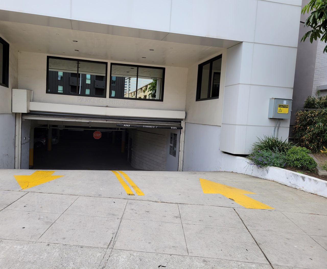 Parking for Wellesley Courtyard Los Angeles ParkChirp