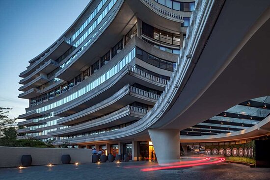 Reserve Parking for The Watergate Hotel