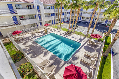 Photo of Cheap Parking for Motel 6 Phoenix – West